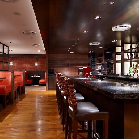 Ambassador Hotel Hsinchu Eksteriør bilde The bar at the restaurant