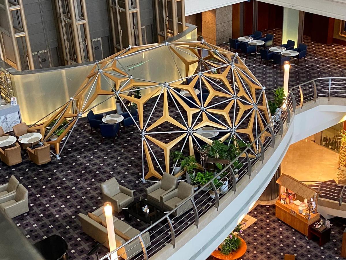 Ambassador Hotel Hsinchu Eksteriør bilde The Star Lounge at Sydney Airport