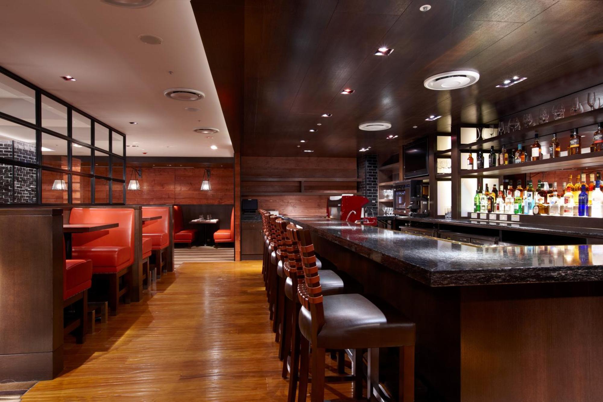 Ambassador Hotel Hsinchu Eksteriør bilde The bar at the restaurant