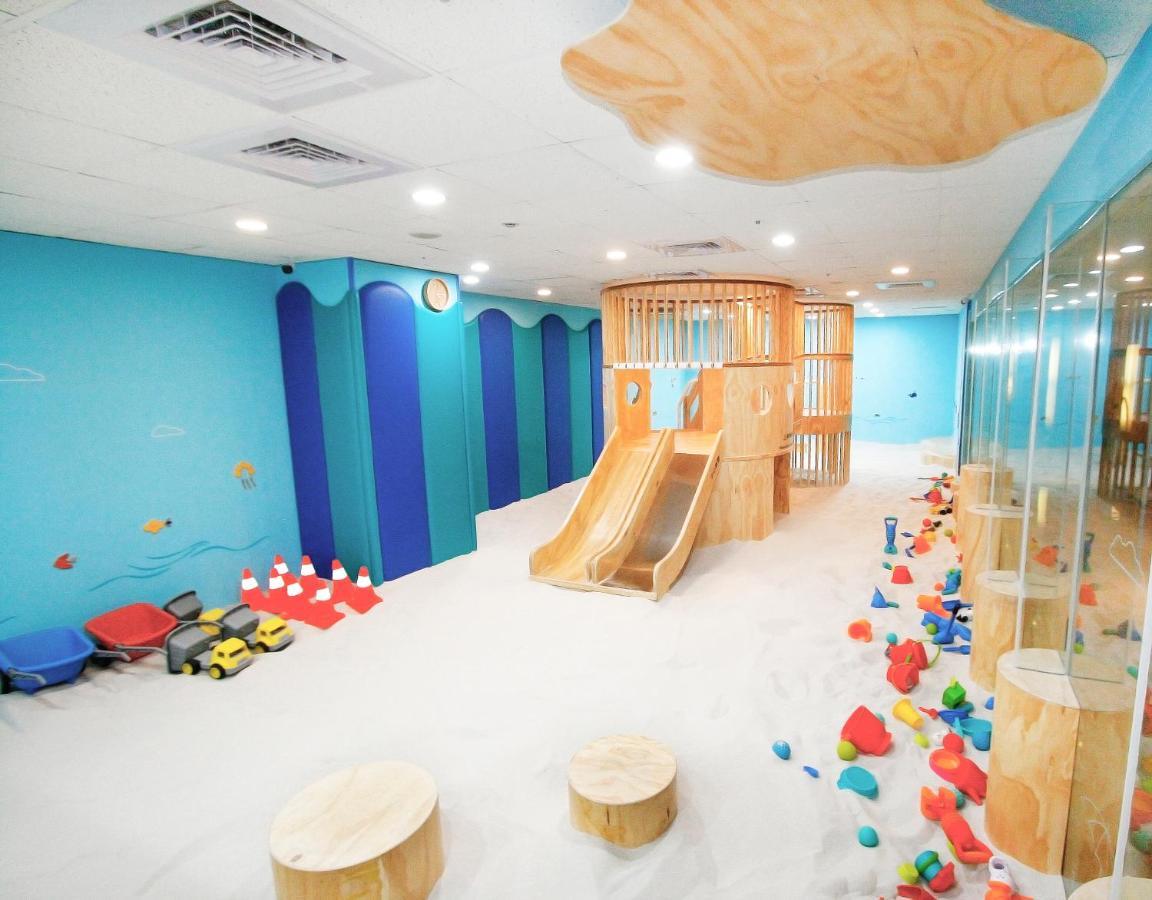 Ambassador Hotel Hsinchu Eksteriør bilde The Children's Museum of Oakville